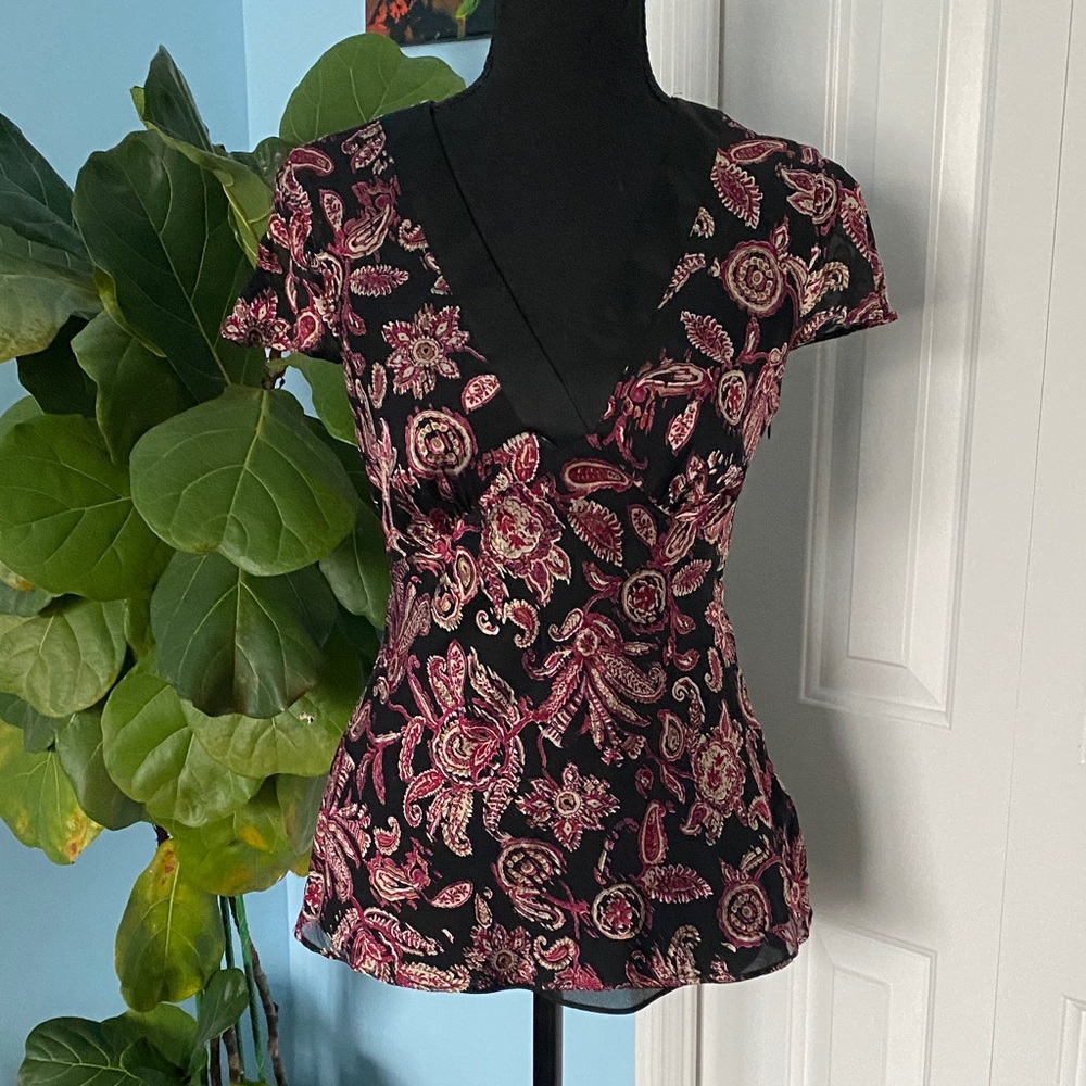 Ann Taylor LOFT Size 2 Vintage Classic Paisley Tie Around Short Sleeve Blouse